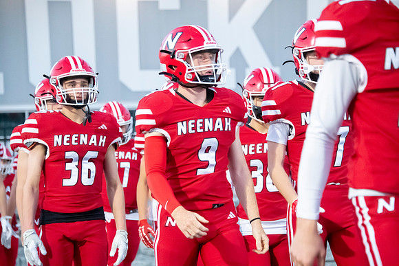 Neenah vs DePere 0050
