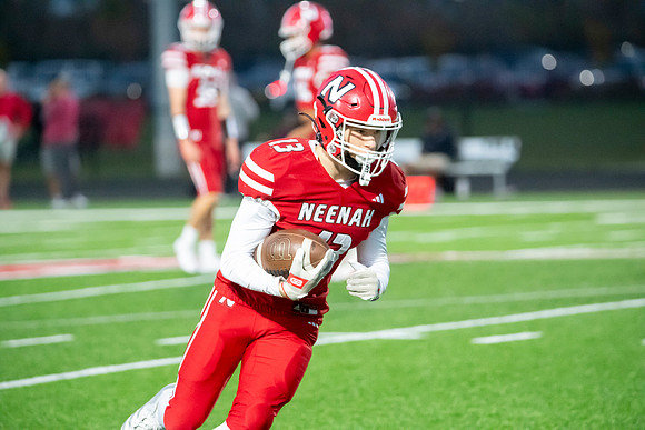 Neenah vs DePere 0078