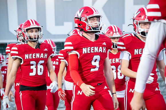 Neenah vs DePere 0052