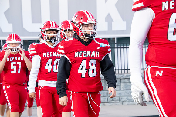 Neenah vs Kimberly 0190
