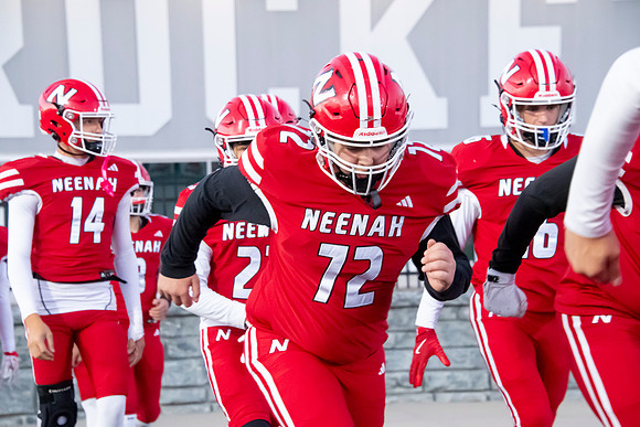Neenah vs Kimberly 0199