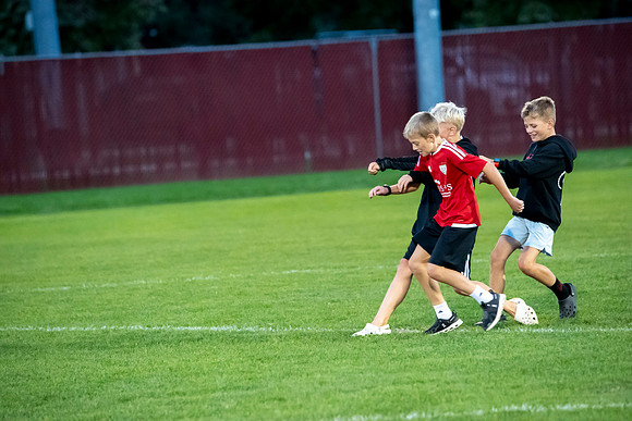 NHS Soccer 0680