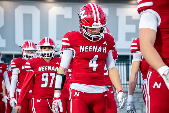 Neenah vs DePere 0042