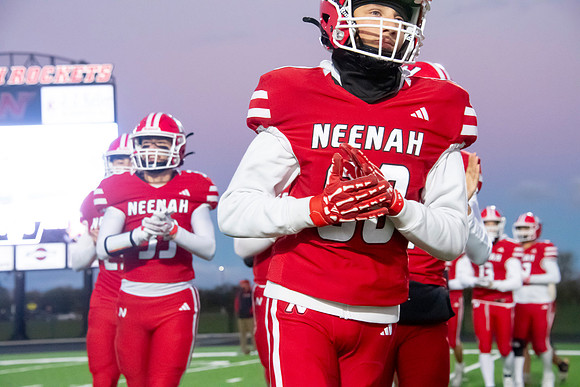 Neenah vs Kimberly 0252