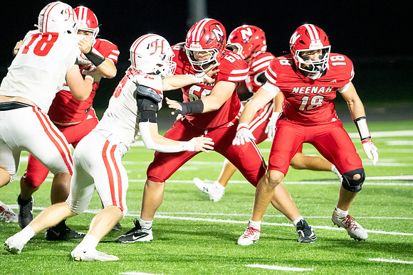 Neenah vs Hortonville 0496