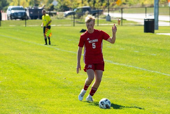 Neenah vs Sussex Hamilton 190
