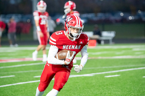 Neenah vs DePere 0077