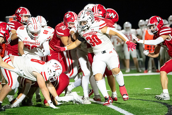 Neenah vs Hortonville 0354