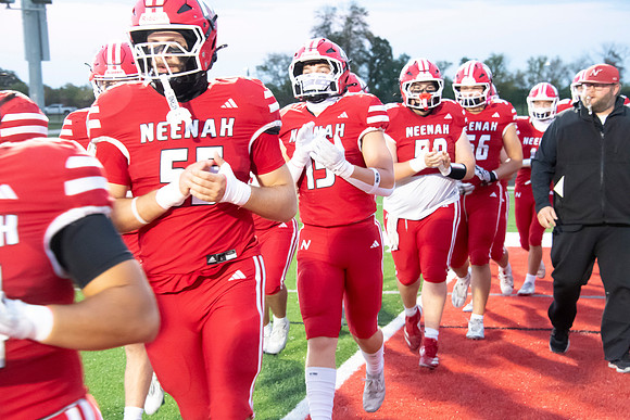 Neenah vs Hortonville 0033