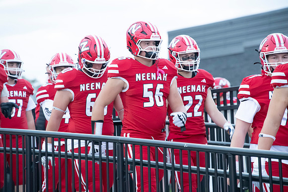 Neenah vs Hortonville 0001