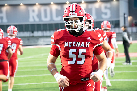 Neenah vs Hortonville 0050