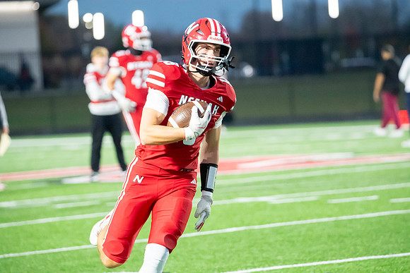 Neenah vs DePere 0129