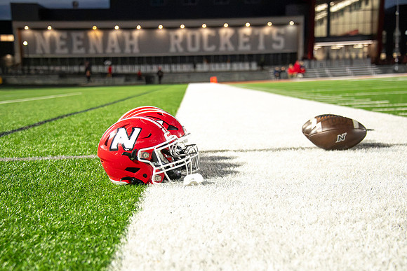 Neenah vs Hortonville 0207