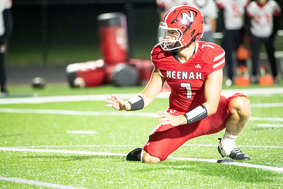 Neenah vs Hortonville 0542