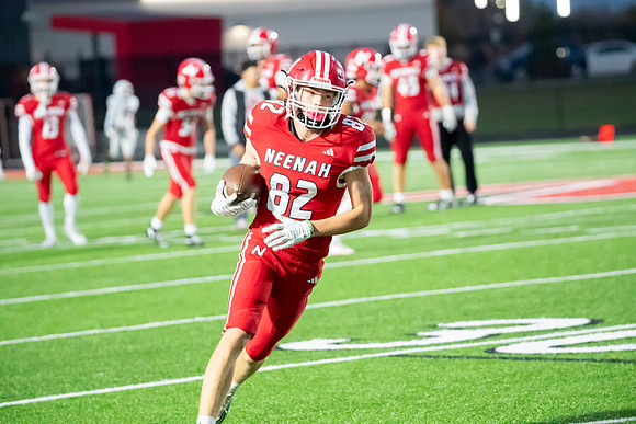 Neenah vs DePere 0139