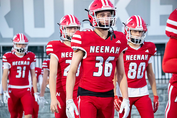 Neenah vs DePere 0054