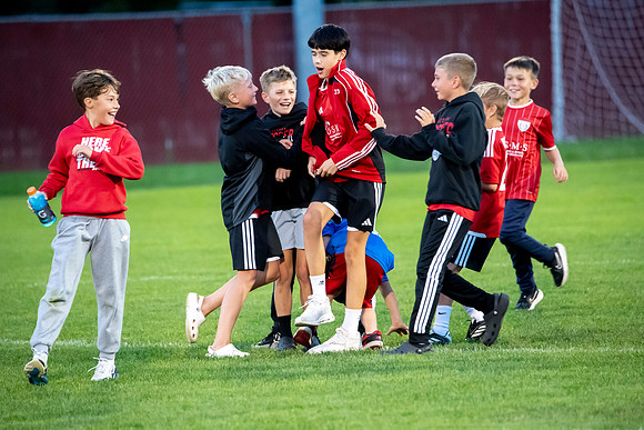 NHS Soccer 0689