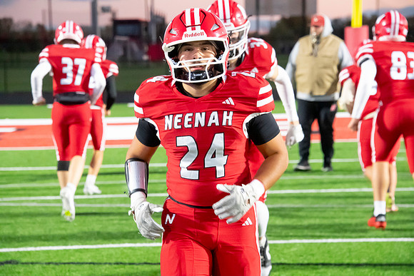 Neenah vs Kimberly 0298