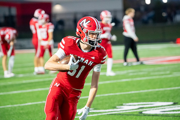 Neenah vs DePere 0145