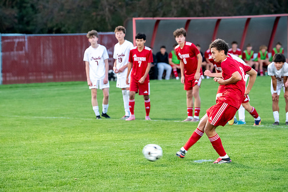 NHS Soccer 0541