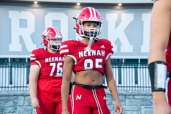 Neenah vs DePere 0017