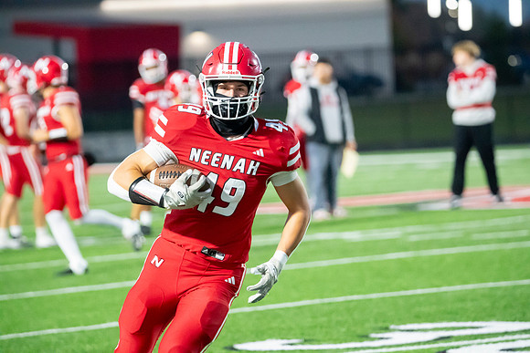 Neenah vs DePere 0135