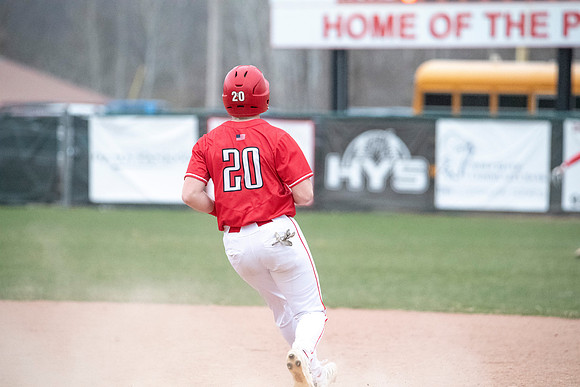 Neenah vs Hortonville 0215