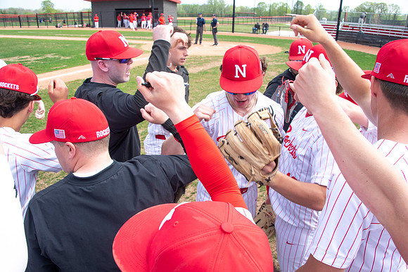 Neenah vs Hortonville 0021