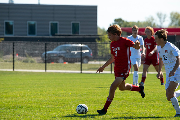 Neenah vs Sussex Hamilton 136