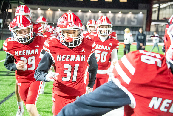 Neenah vs Muskego 0209