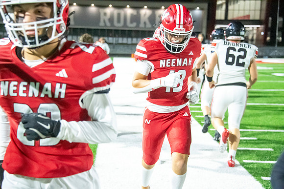 Neenah vs Muskego 0238