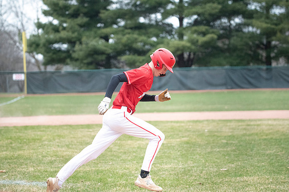 Neenah vs Hortonville 0405