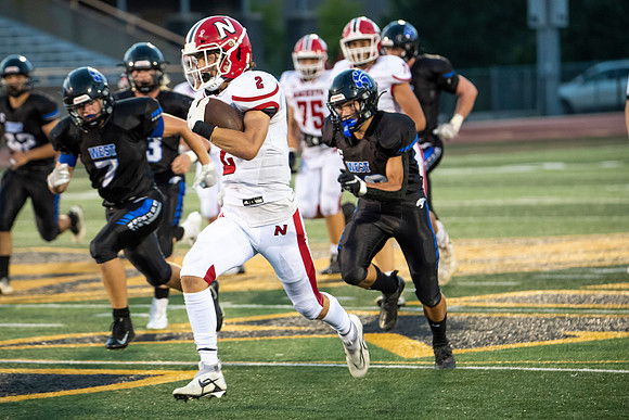 Neenah v Oshkosh West_0396