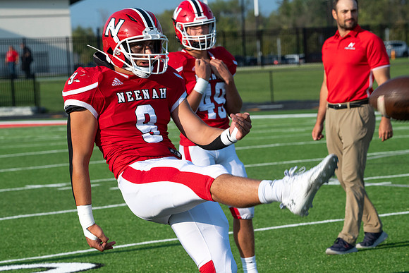 Neenah vs DePere 0047