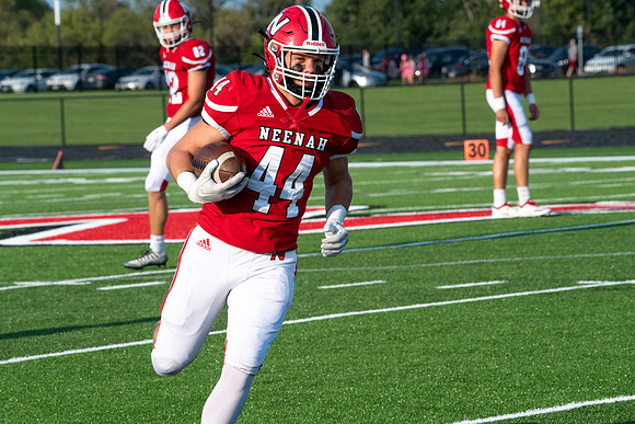 Neenah vs DePere 0084