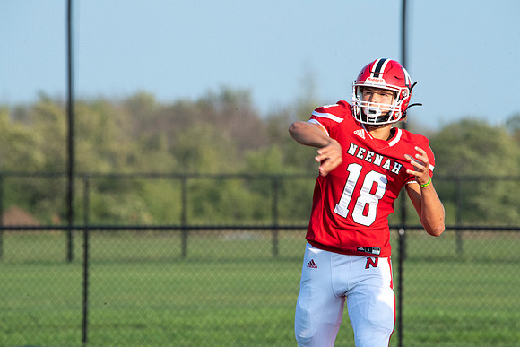 Neenah vs DePere 0107