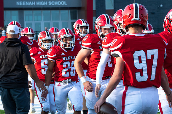 Neenah vs DePere 0123
