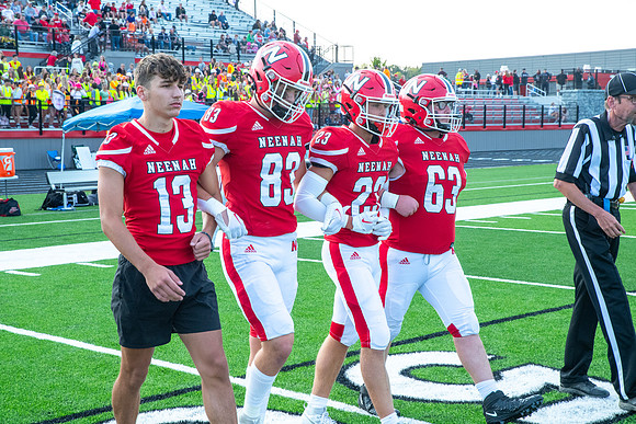 Neenah vs DePere 0234