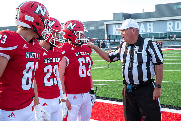 Neenah vs DePere 0250