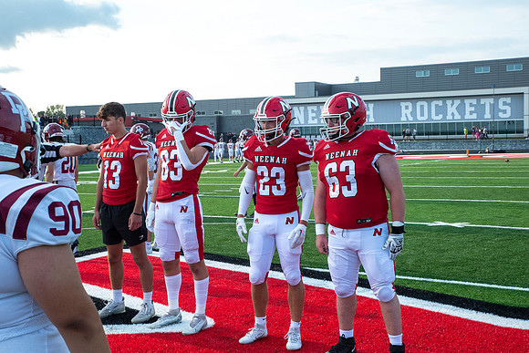 Neenah vs DePere 0256