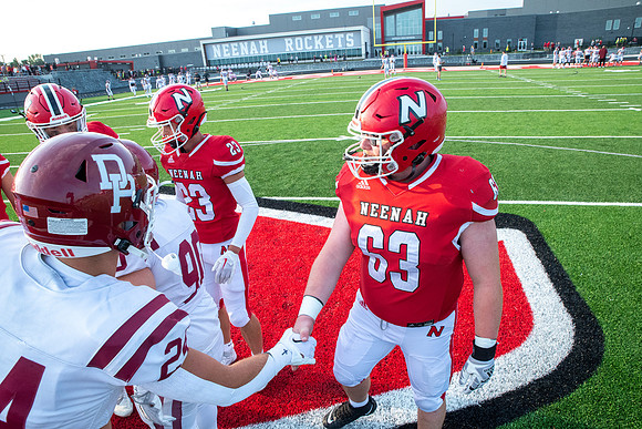 Neenah vs DePere 0271