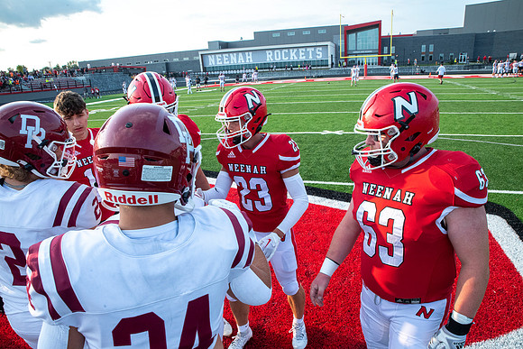 Neenah vs DePere 0273