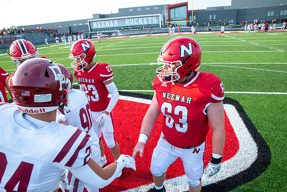 Neenah vs DePere 0272