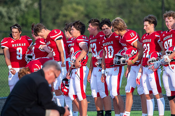 Neenah vs DePere 0333