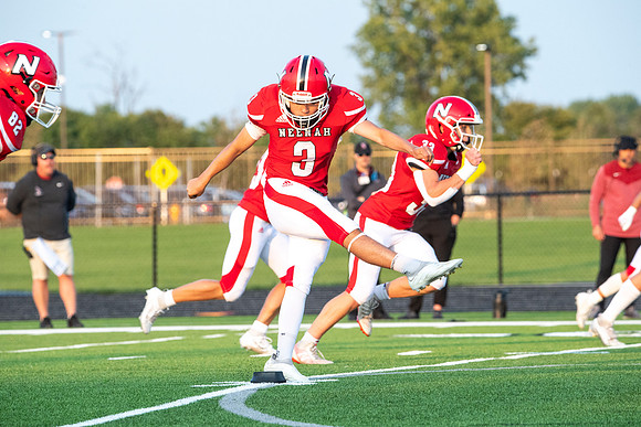 Neenah vs DePere 0430