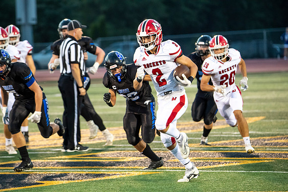 Neenah v Oshkosh West_0392
