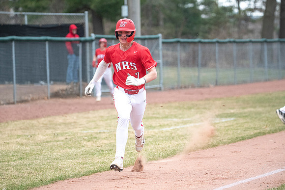 Neenah vs Hortonville 0344