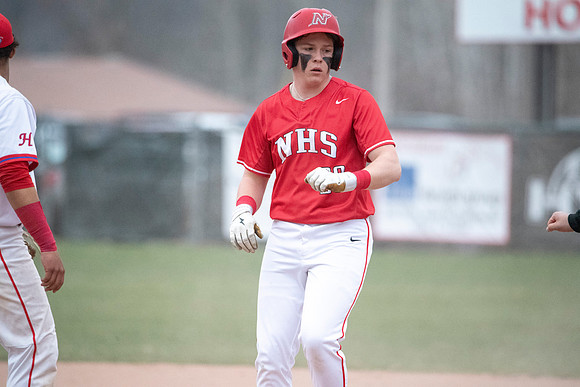 Neenah vs Hortonville 0220