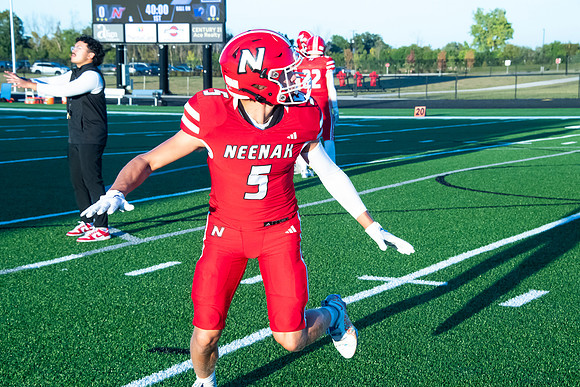 Neenah vs Oshkosh West 0092