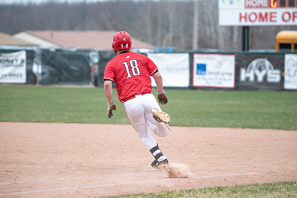 Neenah vs Hortonville 0327